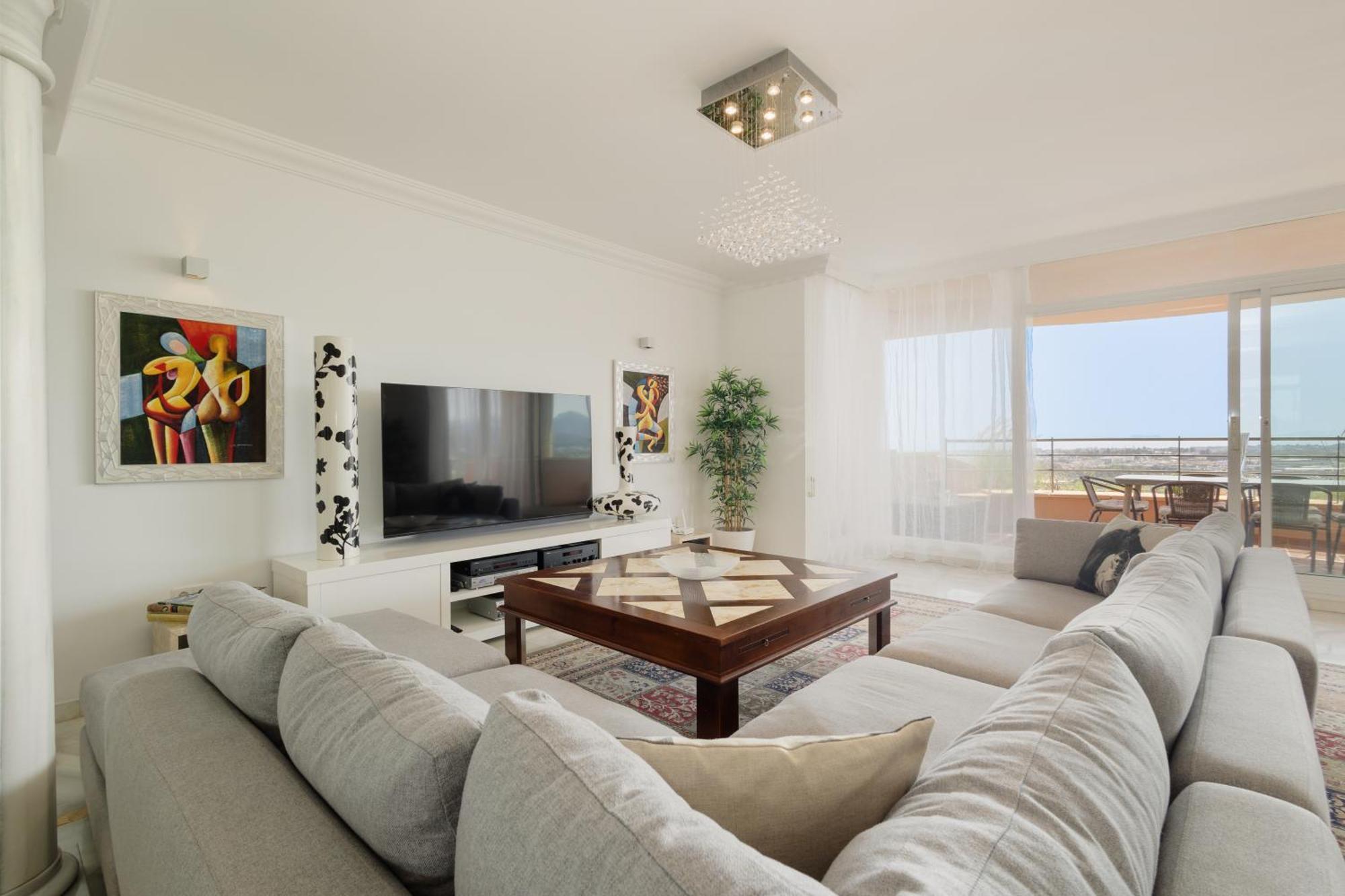 4 Bedroom With Jacuzzi And Terrace With Panoramic Sea Views, In Nueva Andalucia, Apartment Marbella