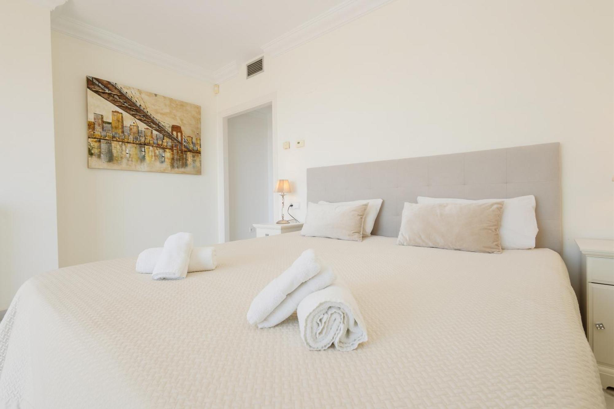 4 Bedroom With Jacuzzi And Terrace With Panoramic Sea Views, In Nueva Andalucia, Apartment