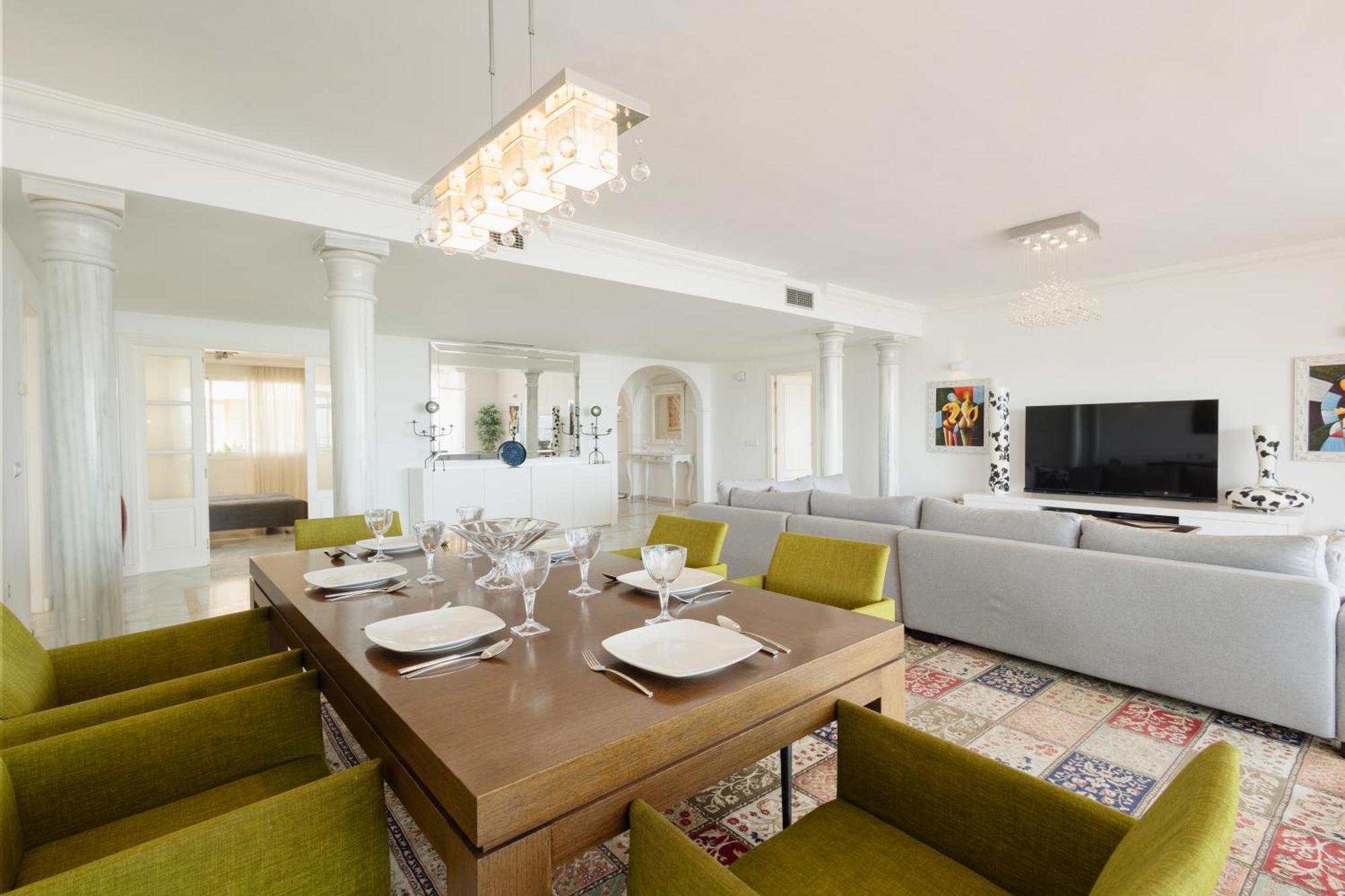 Apartment 4 Bedroom With Jacuzzi And Terrace With Panoramic Sea Views, In Nueva Andalucia, *