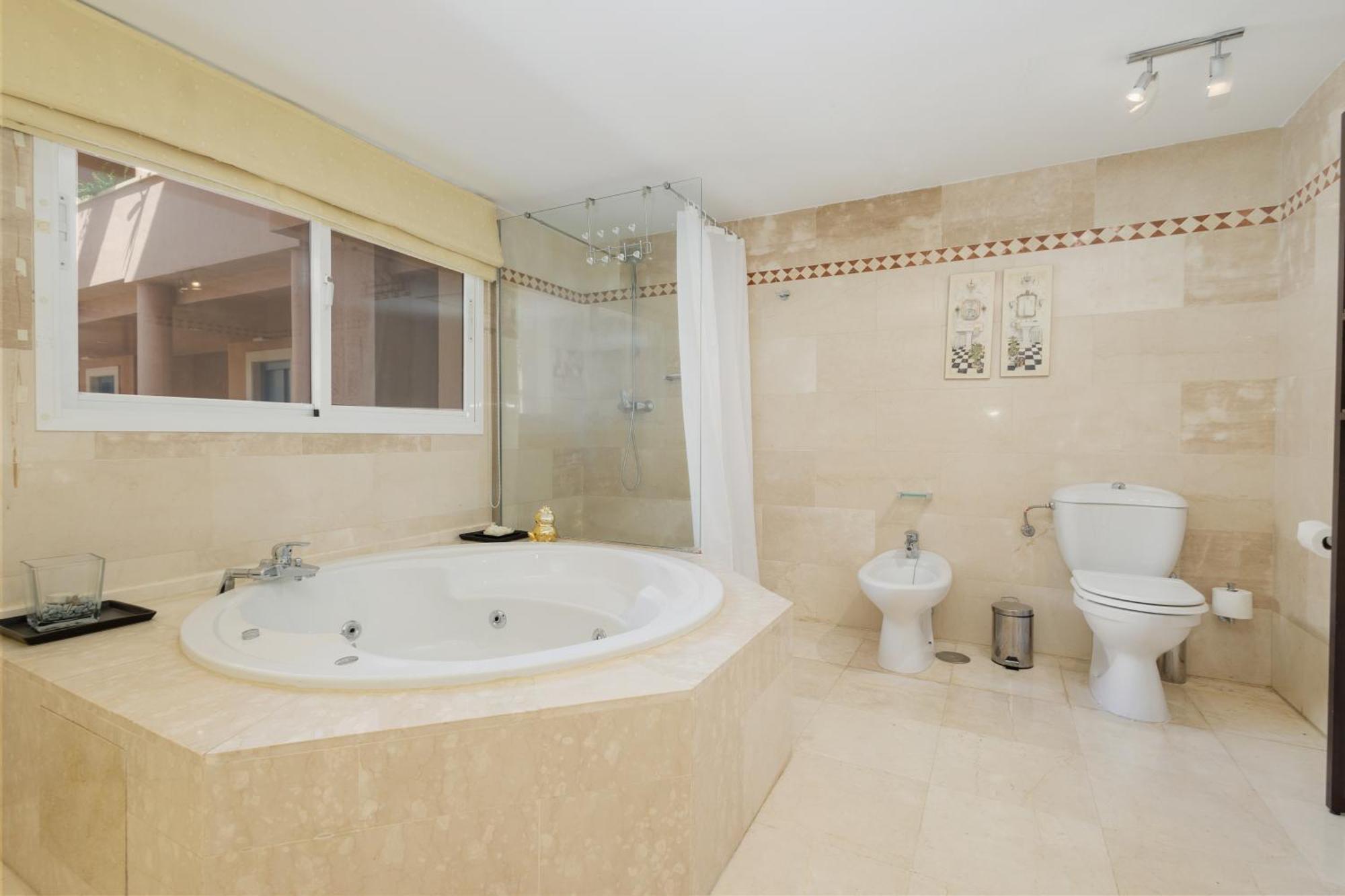 4 Bedroom With Jacuzzi And Terrace With Panoramic Sea Views, In Nueva Andalucia, Marbella