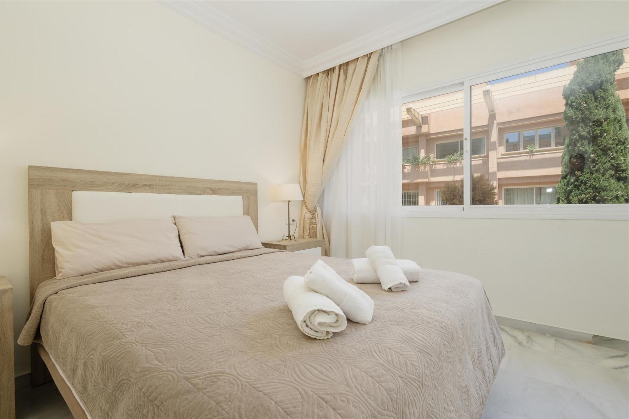 4 Bedroom With Jacuzzi And Terrace With Panoramic Sea Views, In Nueva Andalucia, Marbella