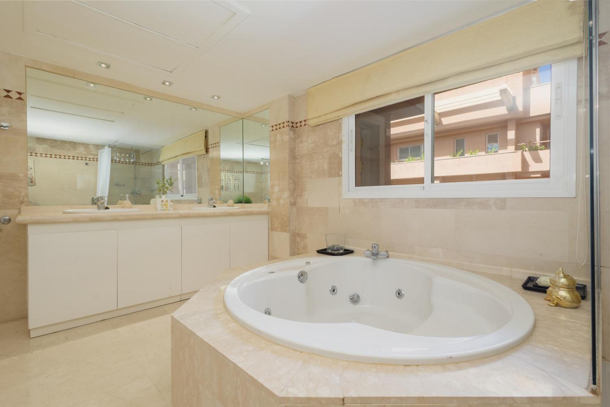 4 Bedroom With Jacuzzi And Terrace With Panoramic Sea Views, In Nueva Andalucia, Apartment Marbella